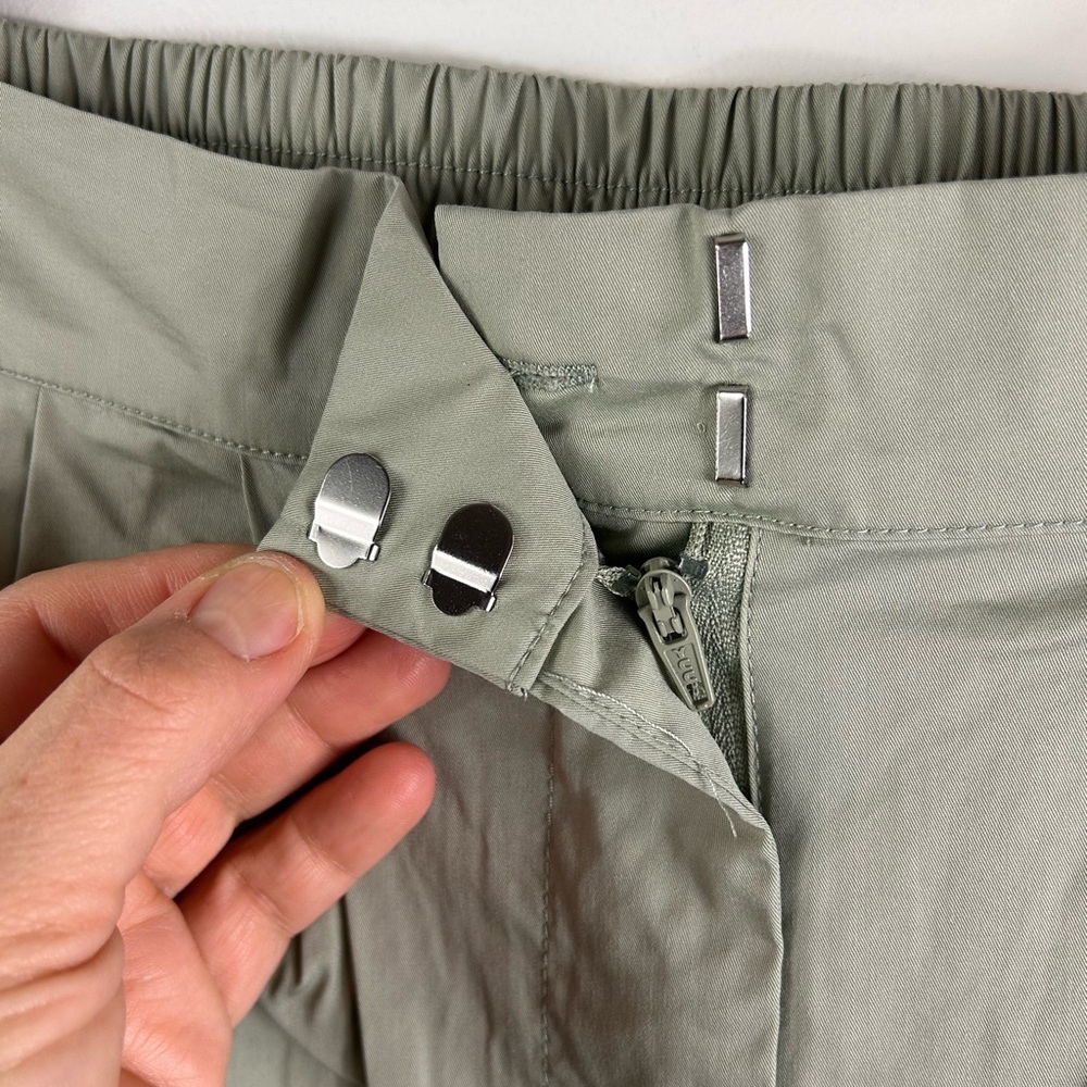House of Harlow 1960 Green Wide-Leg Cargo Pants - Picture 9 of 11